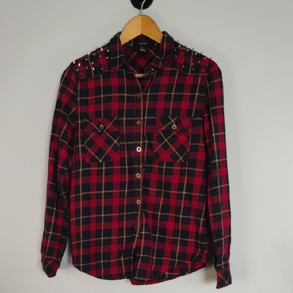 Forever 21 Women's Size S Studded Shoulder Button Up Country Plaid Red Black